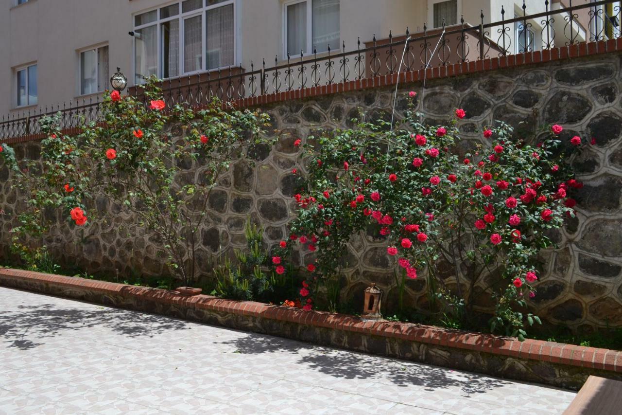 The Twins Apartmens Trabzon Exterior photo
